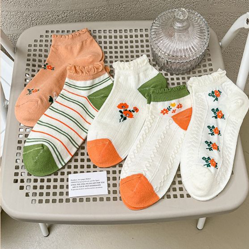 Jacquard White Dark padronizado Algodão puro meias curtas para meninas Jacquard White Dark padronizado Algodão puro meias curtas para meninas