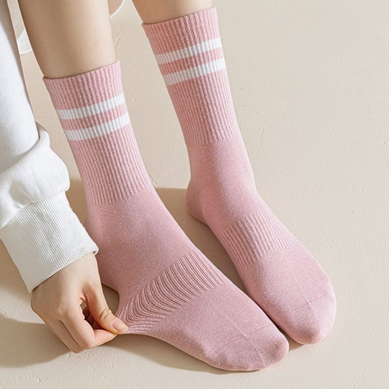 Primavera e outono Yoga Exercício Fitness Cotton Socks Meias do meio feminino Primavera e outono Yoga Exercício Fitness Cotton Socks Meias do meio feminino