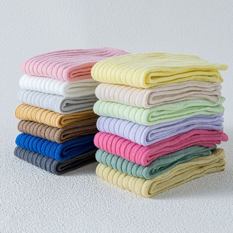 Meias infantis, meias de tubo, meninos e meias de meninas e meias, meias de agulha dupla de tábua reta coloridas de doces Meias infantis, meias de tubo, meninos e meias de meninas e meias, meias de agulha dupla de tábua reta coloridas de doces